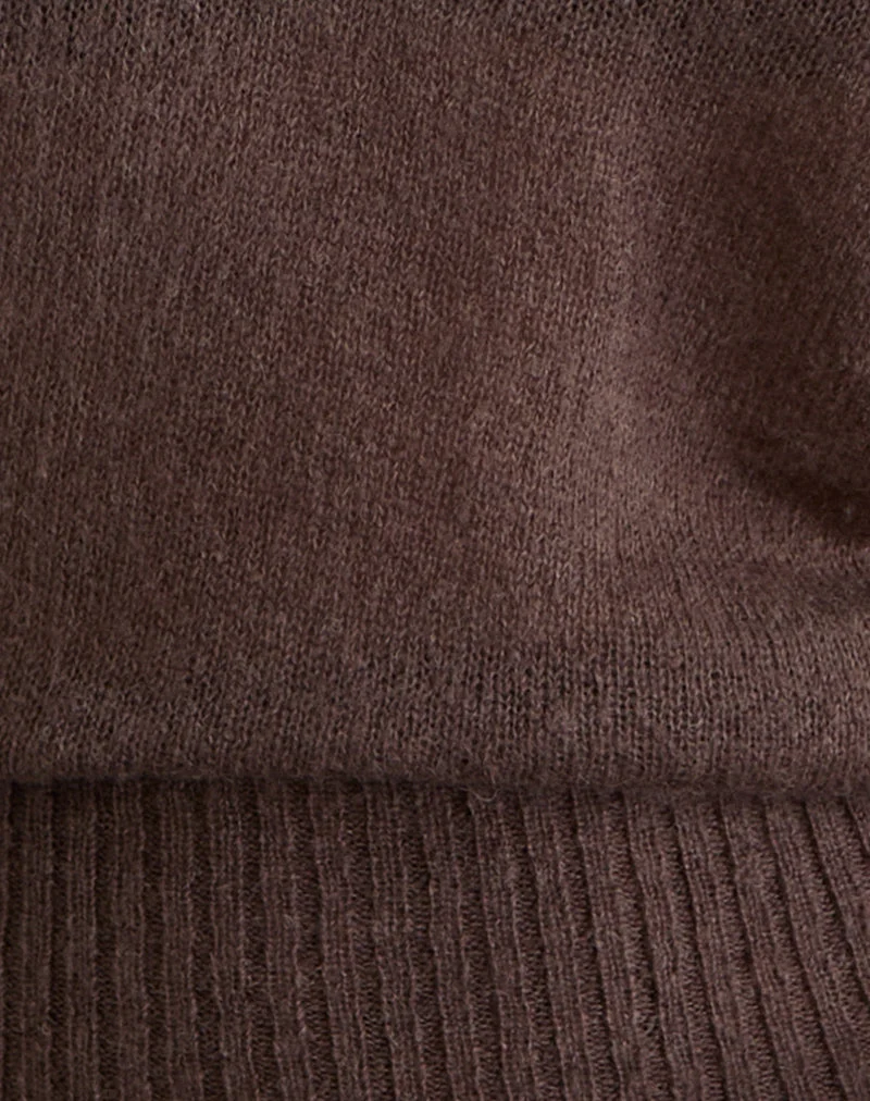 Pull asymétrique Suena en maille chocolat foncé