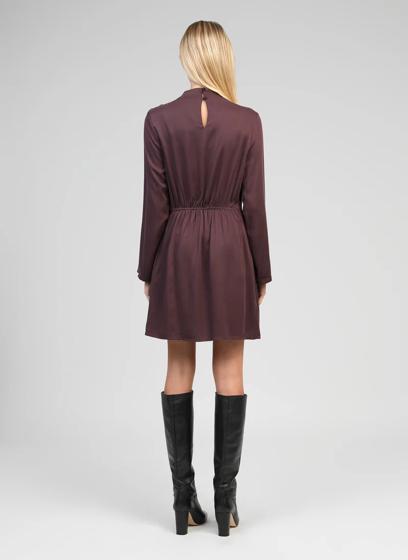ROBE COURTE MANINON wine