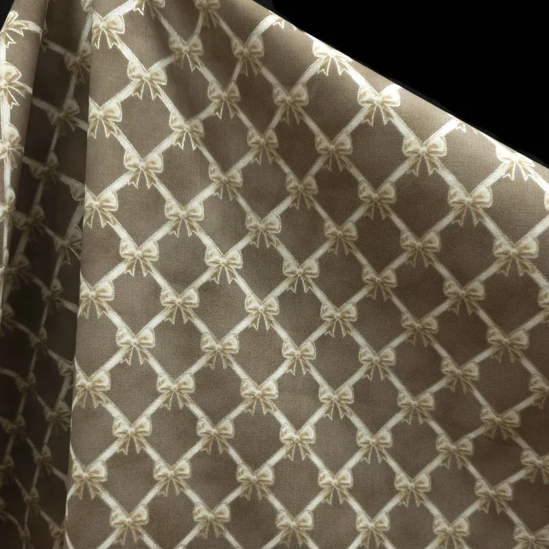 100 % Coton Kona | Éclat des Fêtes | Taupe | Robert Kaufman