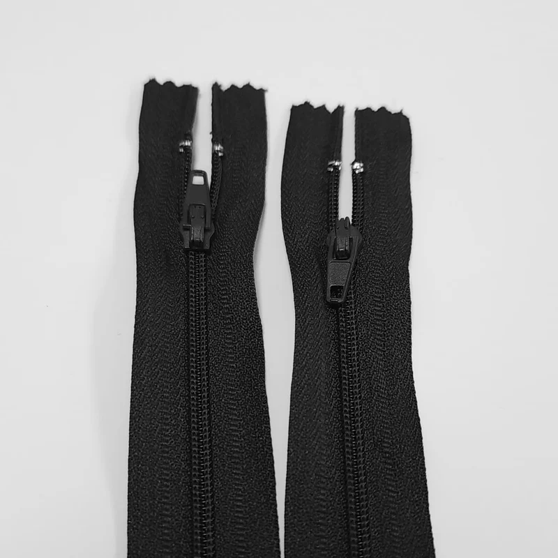 YKK Fermeture éclair spirale à extrémité fermée #3 | 7" / 18cm