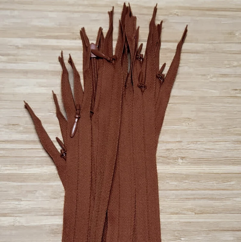 YKK | Fermeture éclair invisible à extrémité fermée | #2 | 10" / 25cm