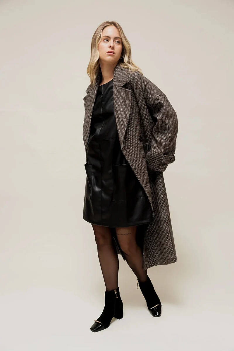 NORALY - Manteau Long Oversize en Chevron Gris à Double Boutonnage