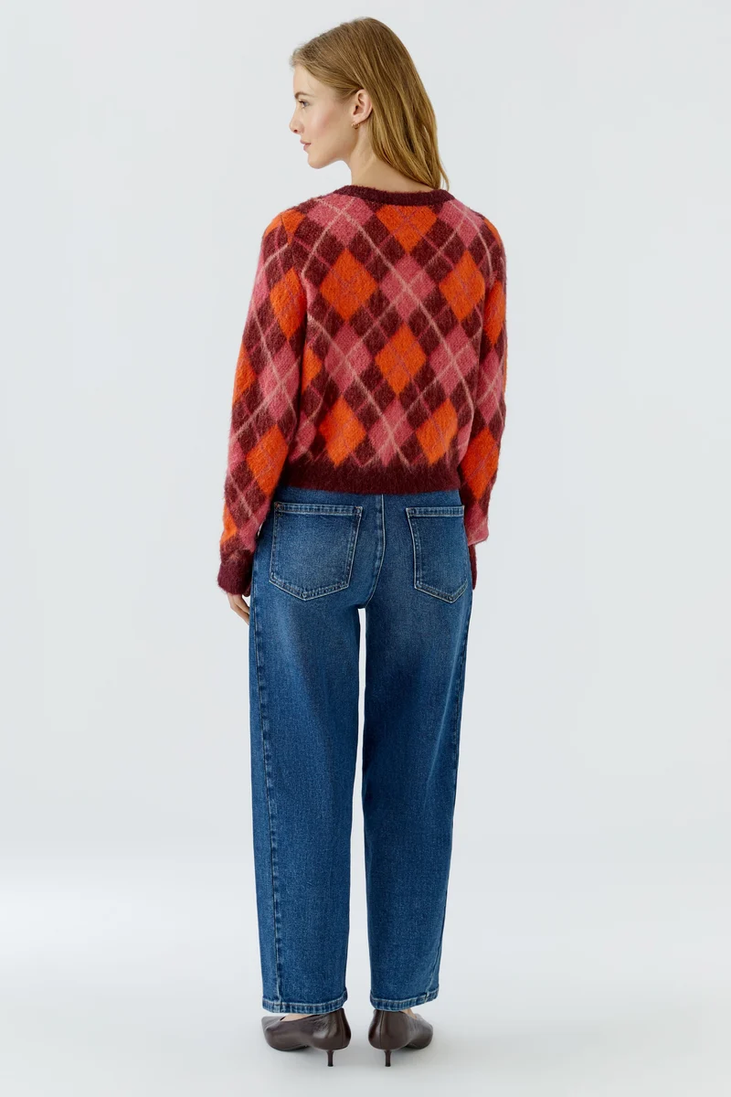 Pull duveteux à motif losangé