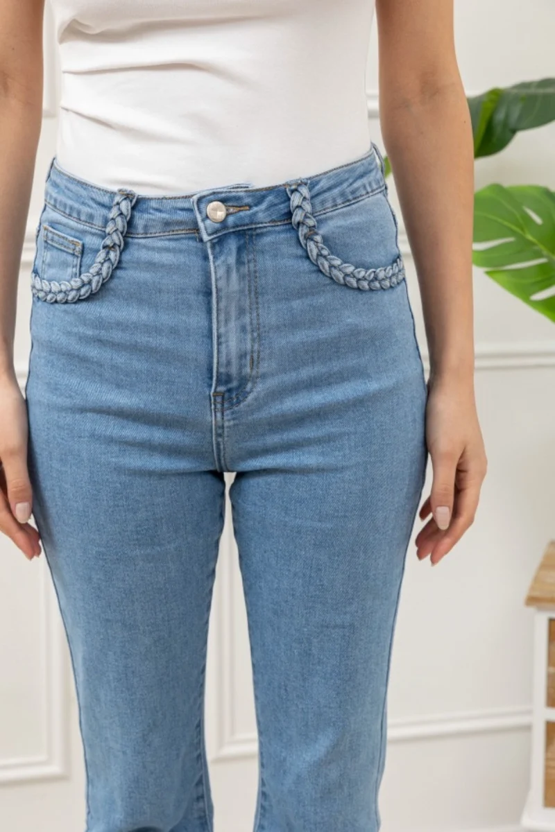 Jeans bleu détail poches tressées