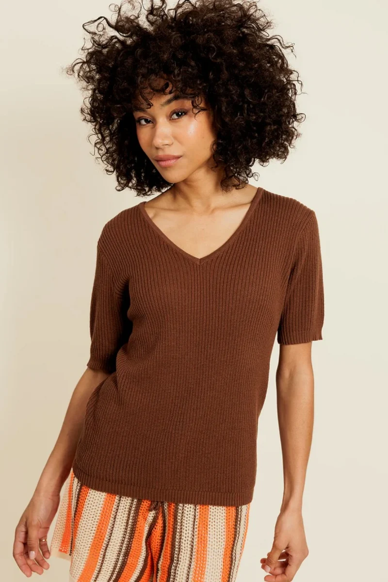ÉSOLYNE - Top en Maille Choco Manches Courtes