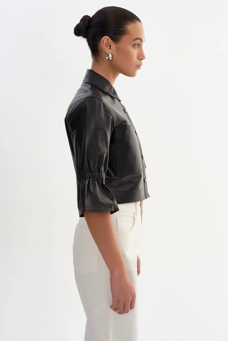 Veste-chemise courte à manches volantées Carolina