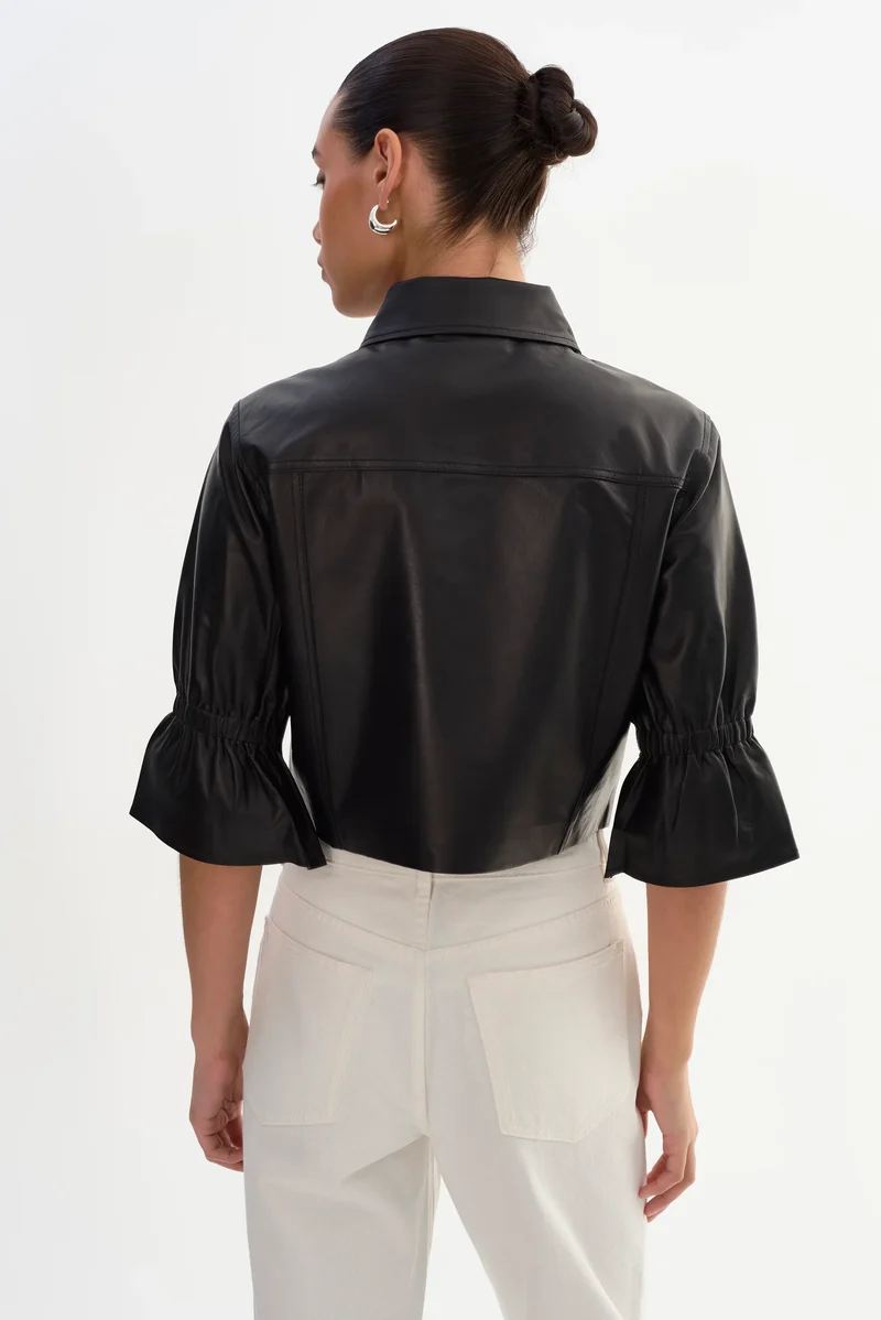Veste-chemise courte à manches volantées Carolina