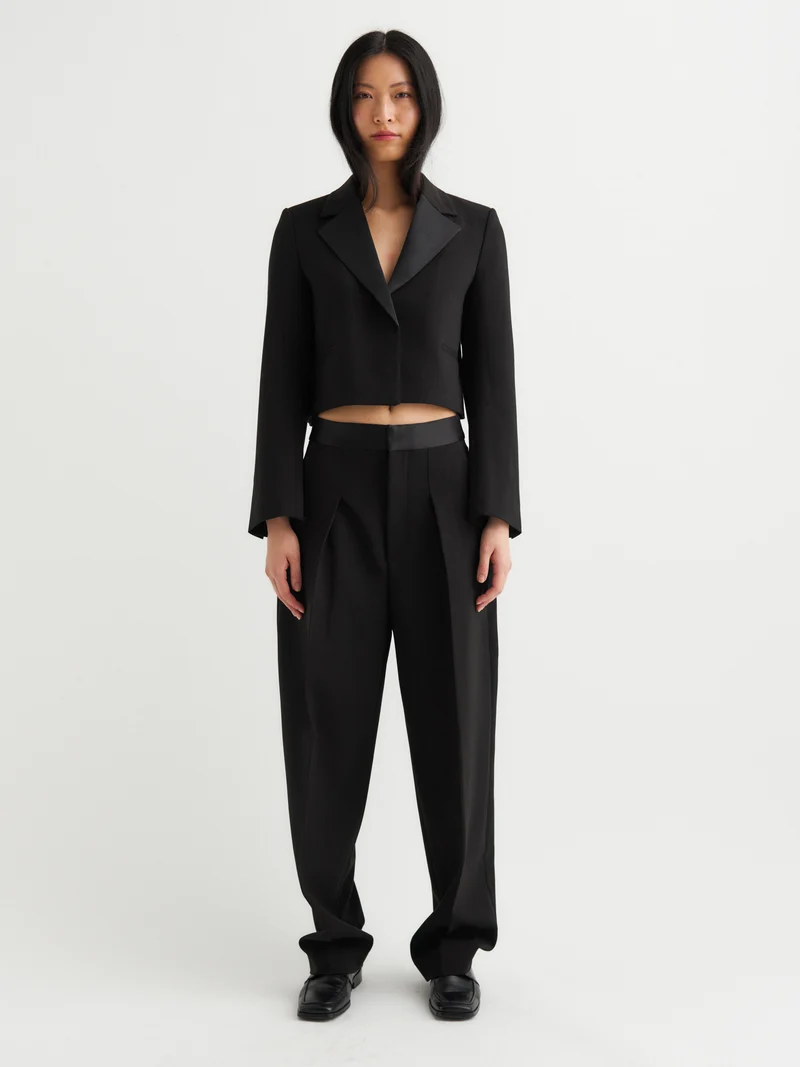 Blazer court tuxedo avec satin Yael