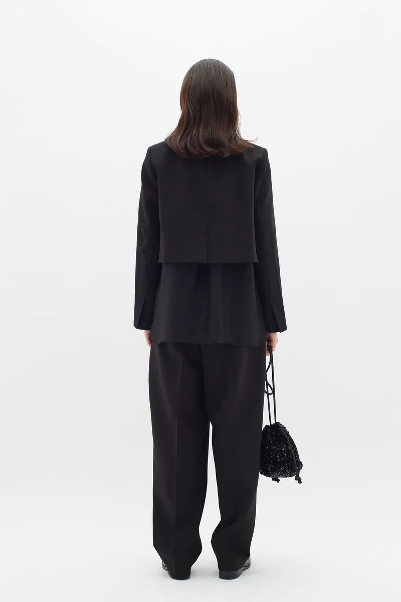 Blazer court tuxedo avec satin Yael