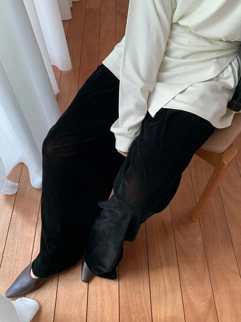Lucysalon Velvet Wide-Leg Pants