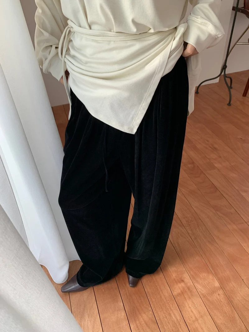 Lucysalon Velvet Wide-Leg Pants