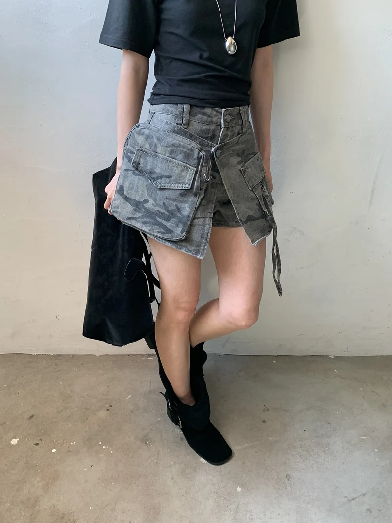ViveL Camo Denim Skort with Cargo Pockets Pants