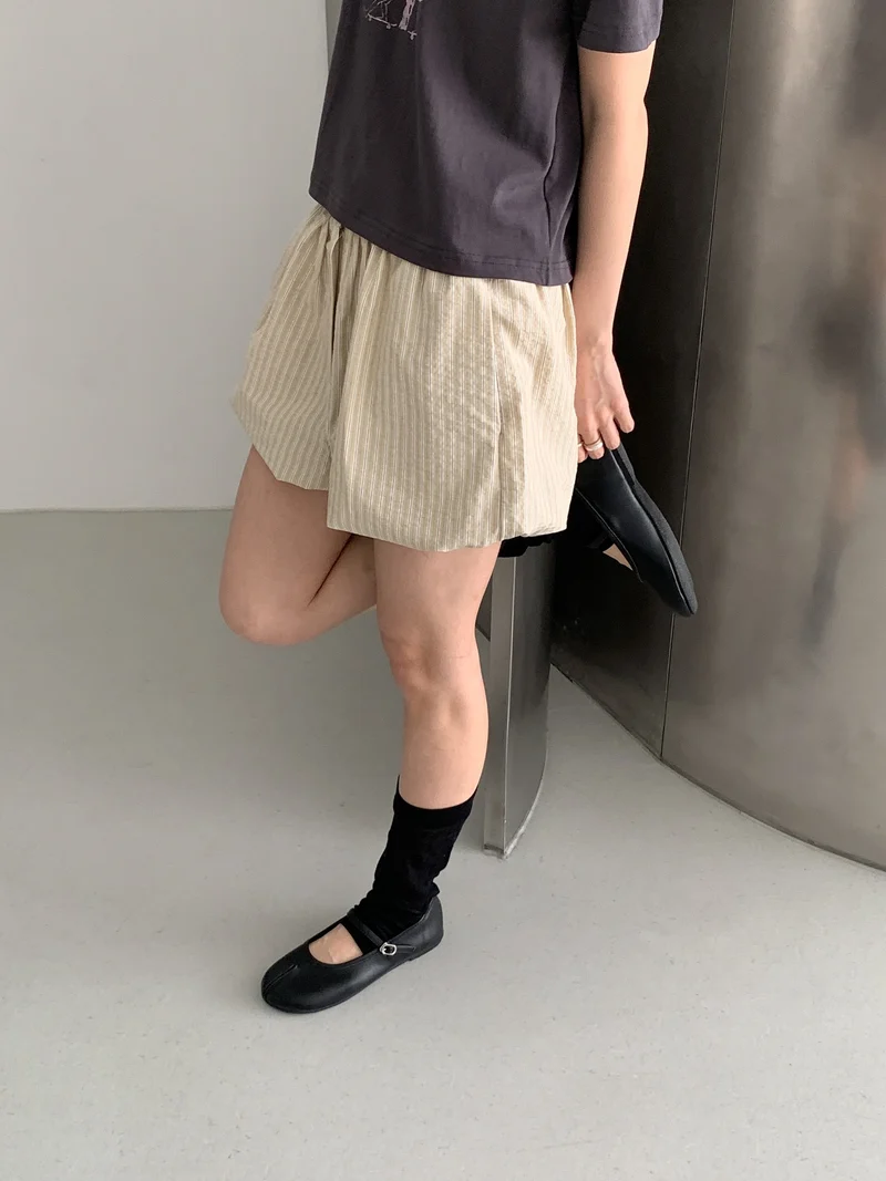 ViveL Striped Balloon Shorts with Elastic Waist