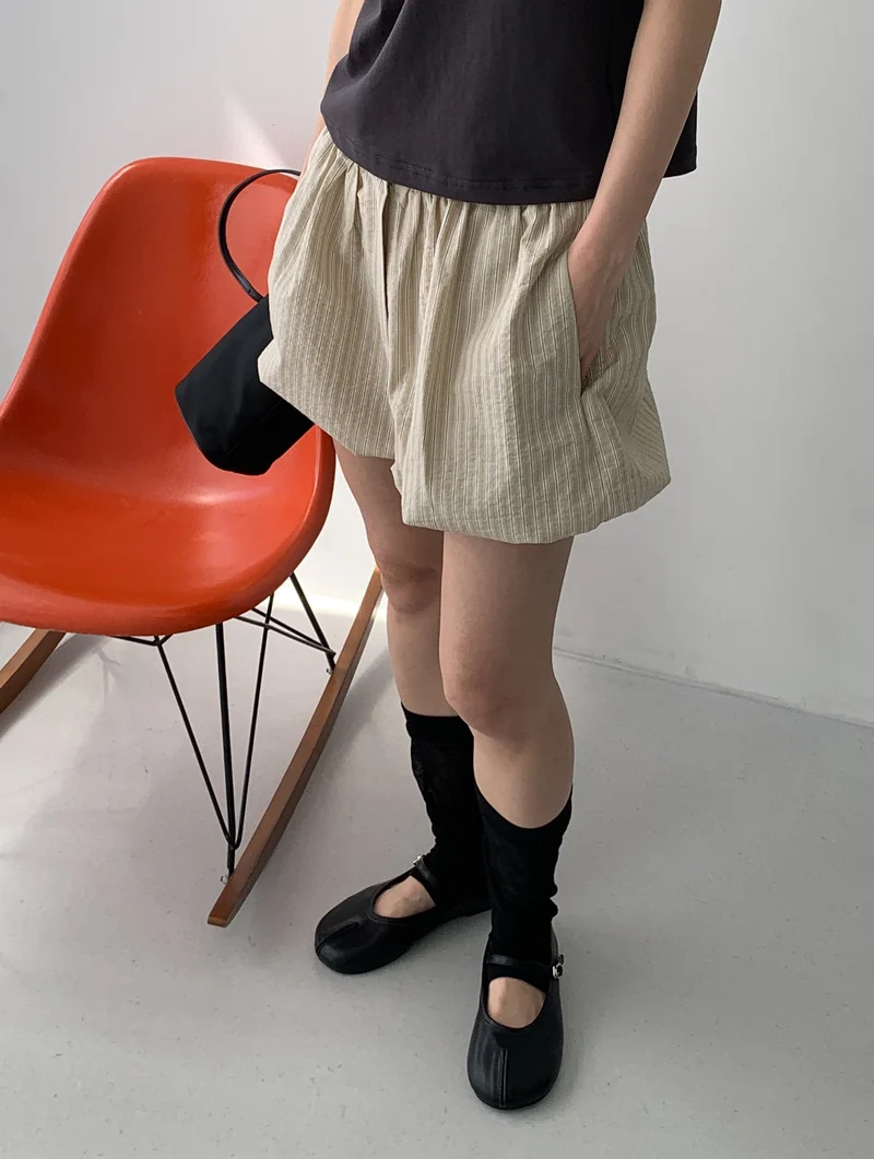 ViveL Striped Balloon Shorts with Elastic Waist