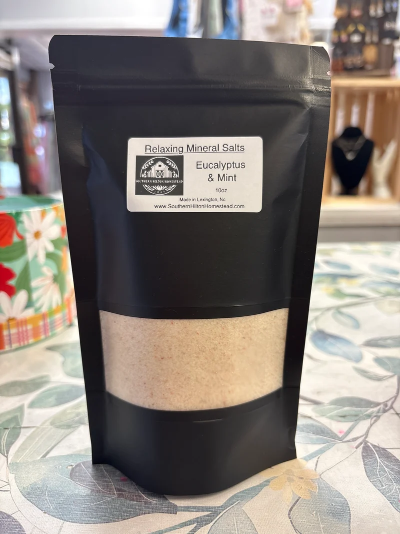 1004 10 oz Southern Hilton Homestead Relaxing Mineral Salts