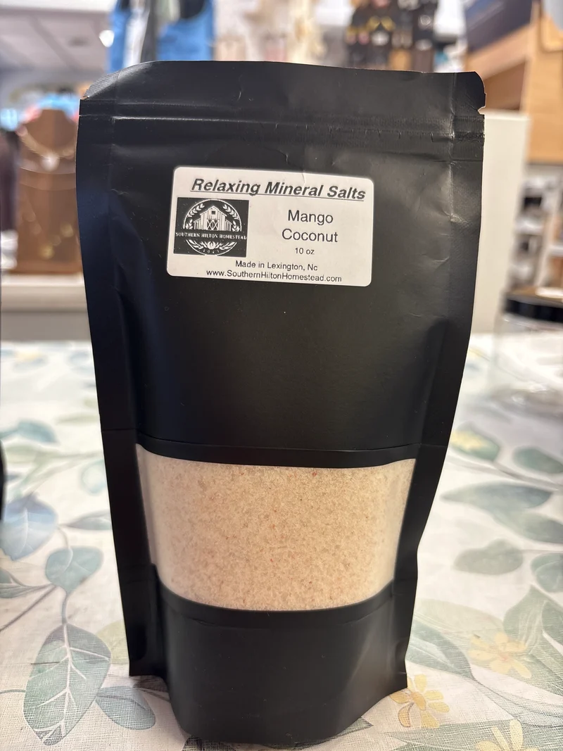 1004 10 oz Southern Hilton Homestead Relaxing Mineral Salts