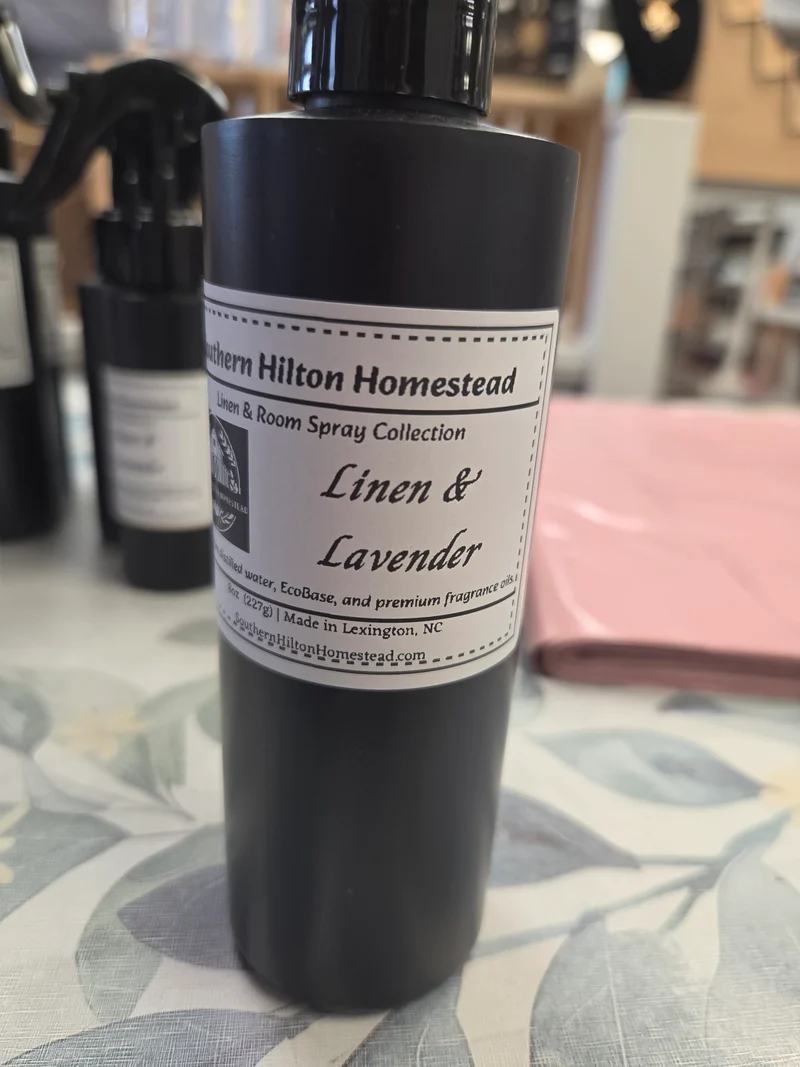 1004 Southern Hilton Homestead Linen & Room Spray 8 oz.