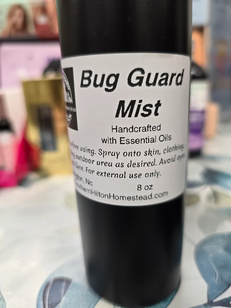 1004 Souther Hilton Homestead Bug Guard Mist in 8oz.