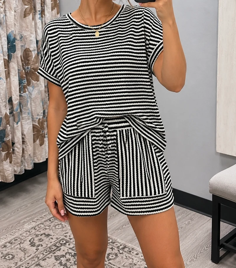 Texture Stripe Knit 2pcs Shorts Set