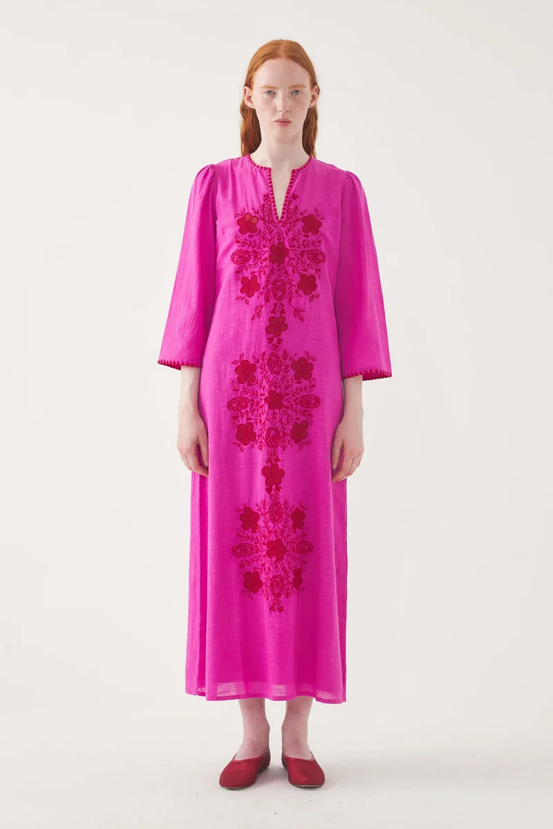 Robe longue brodée Vahani