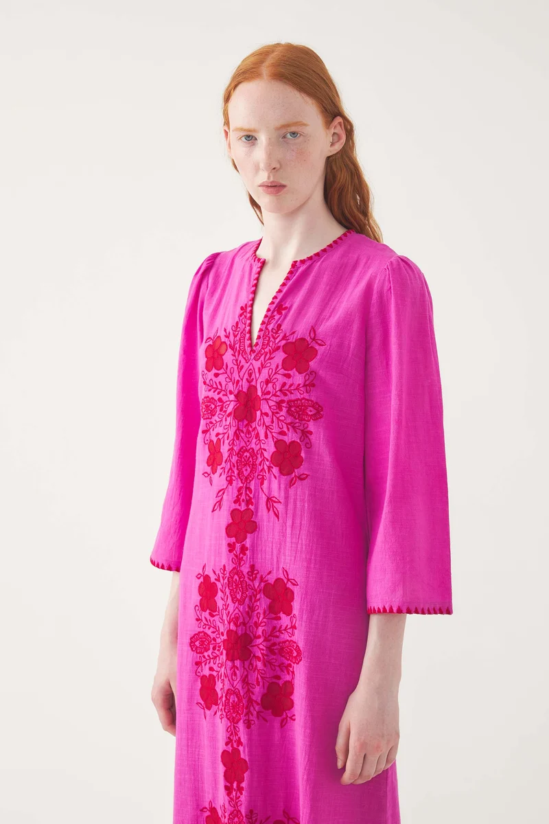 Robe longue brodée Vahani