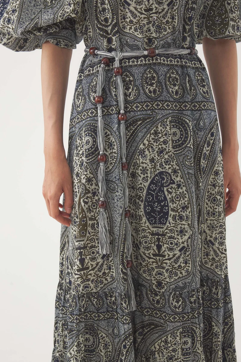 Robe Taya
