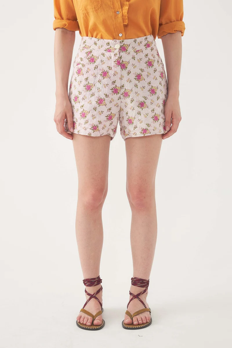 Short Pada