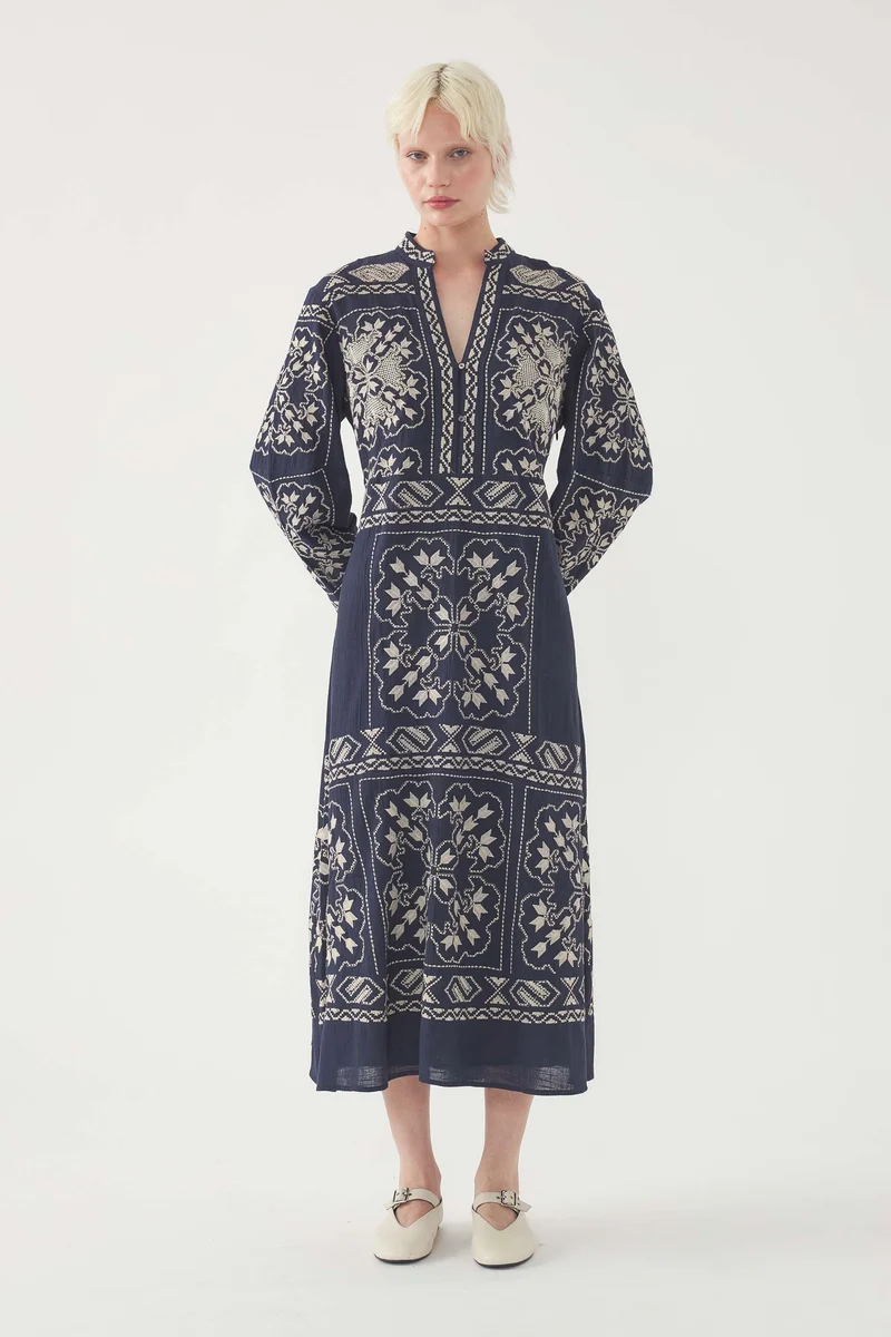 Robe longue brodée Milos