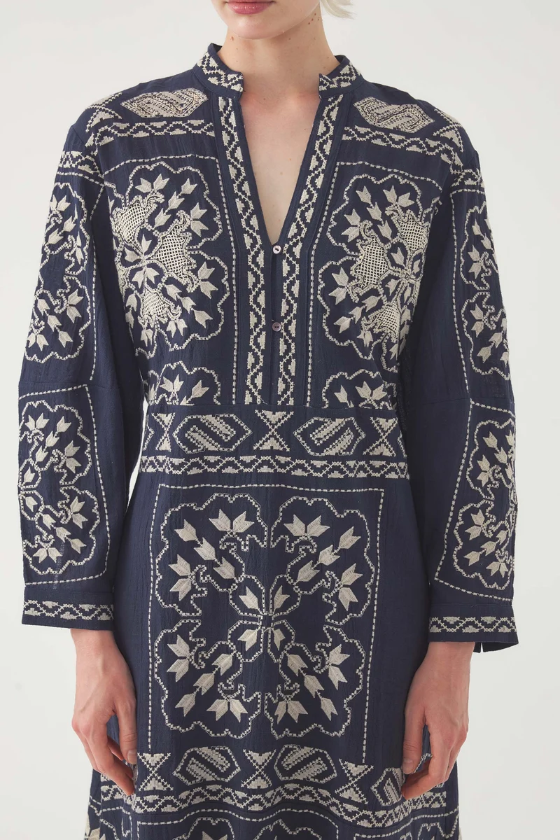 Robe longue brodée Milos