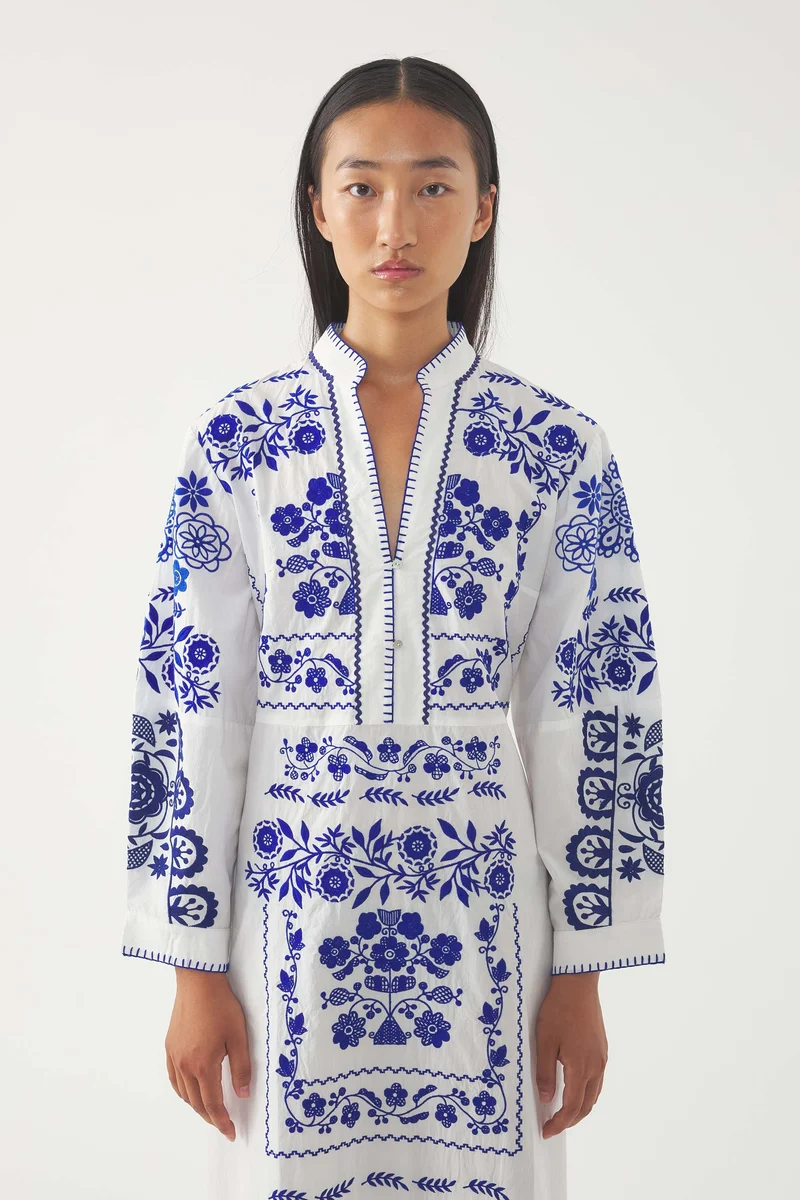 Robe longue brodée Mamie