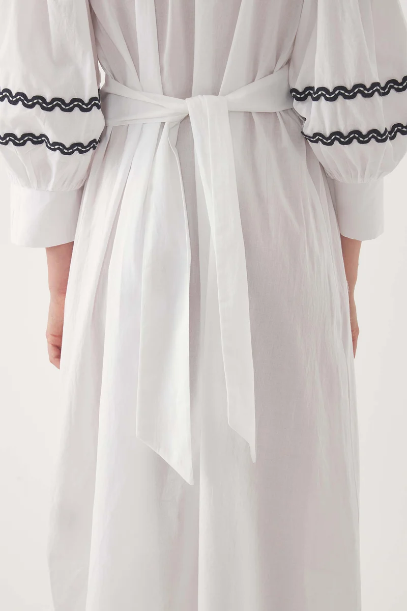 Robe brodée Dali