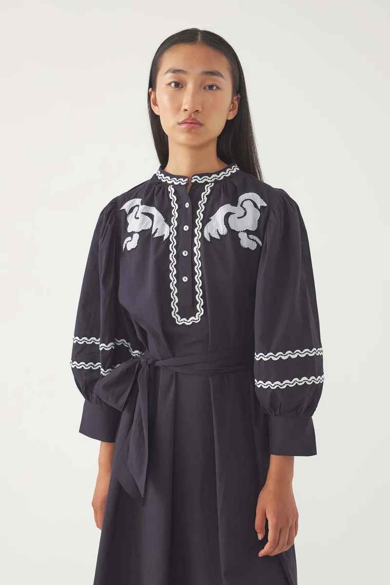 Robe brodée Dali