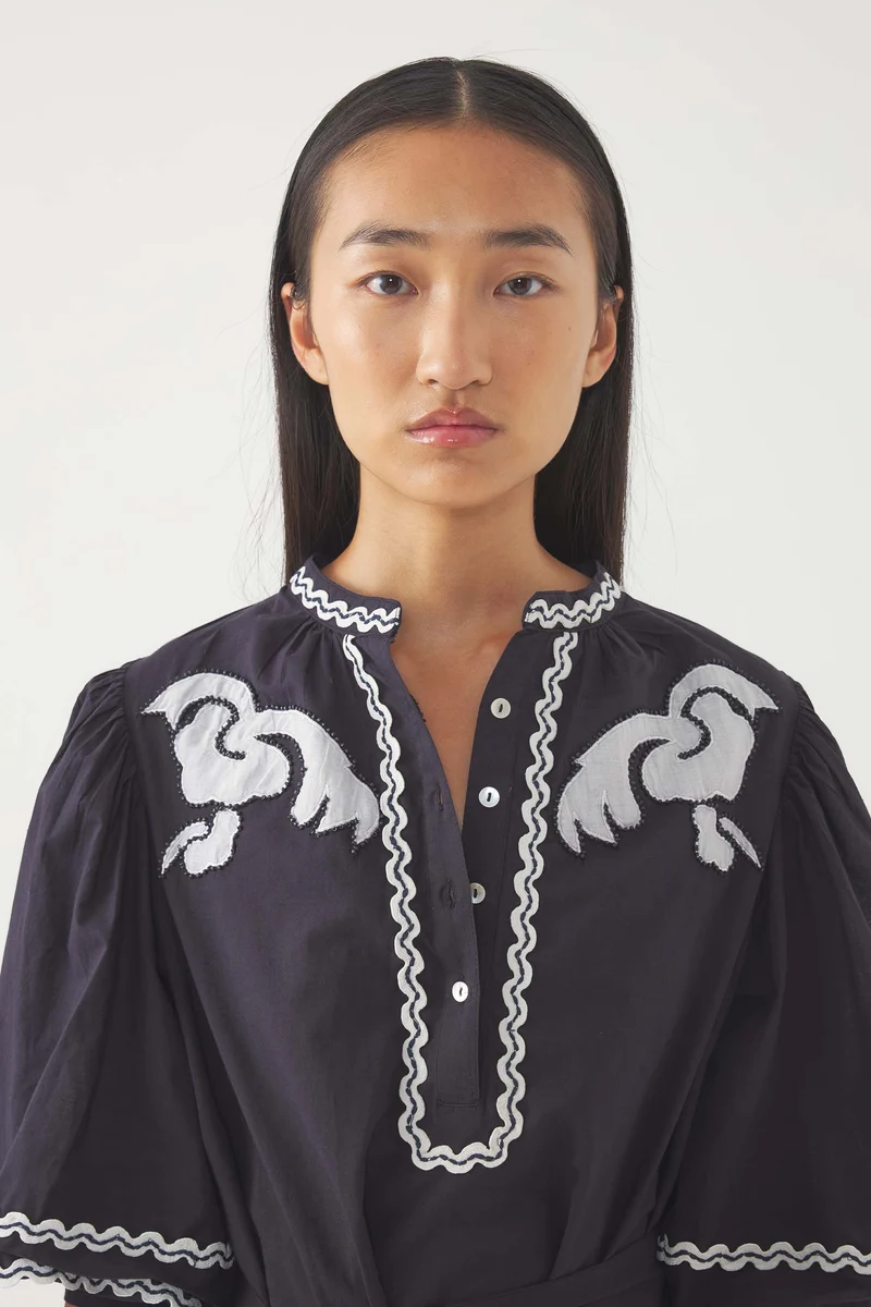 Robe brodée Dali