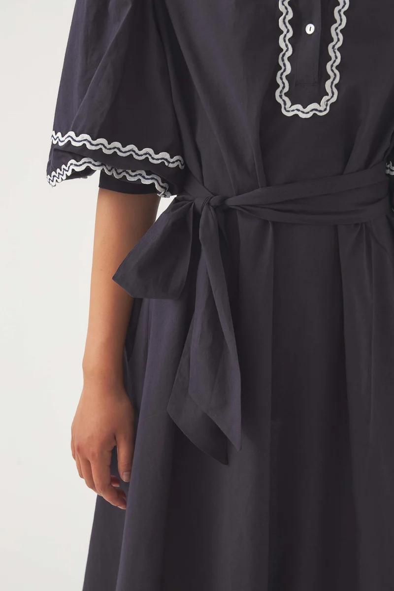 Robe brodée Dali