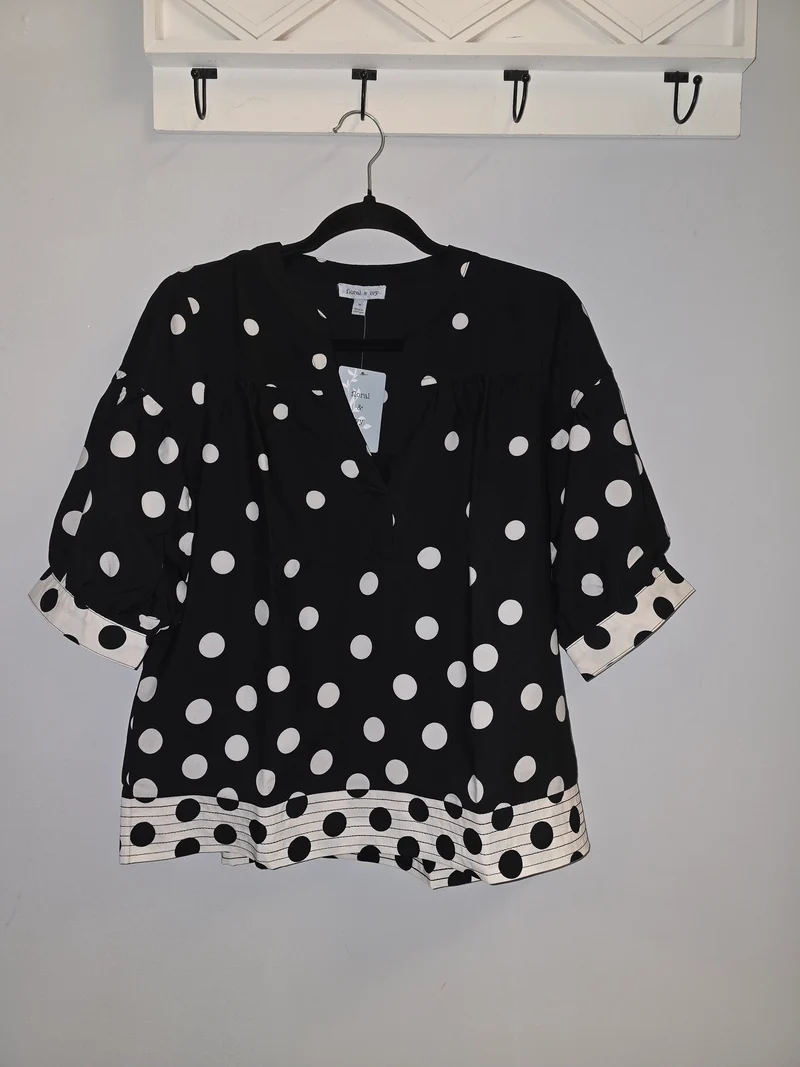 Floral & Ivy Polka Dot Crepe V-Notch Top