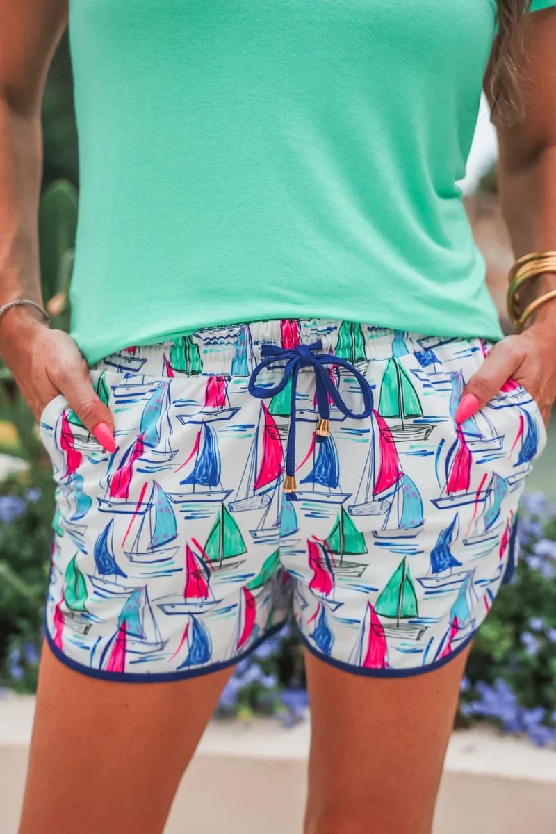 Jess Lea everyday shorts
