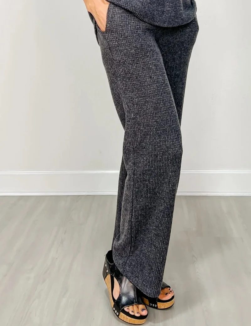 Camille an Co pants