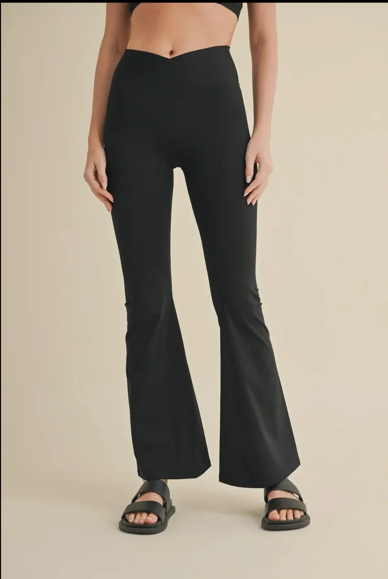 High waisted Crossover Flare Leggings