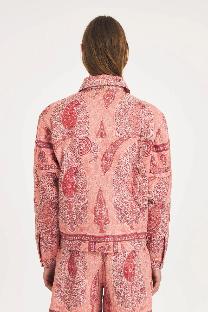 Veste Tajara