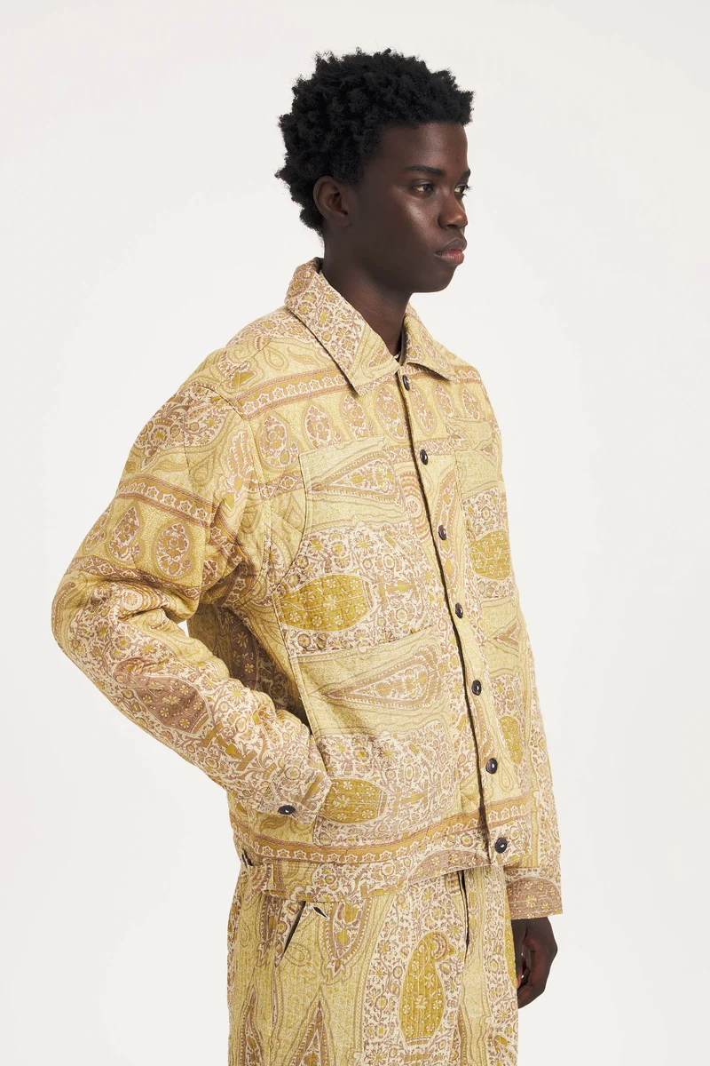Veste Tajara
