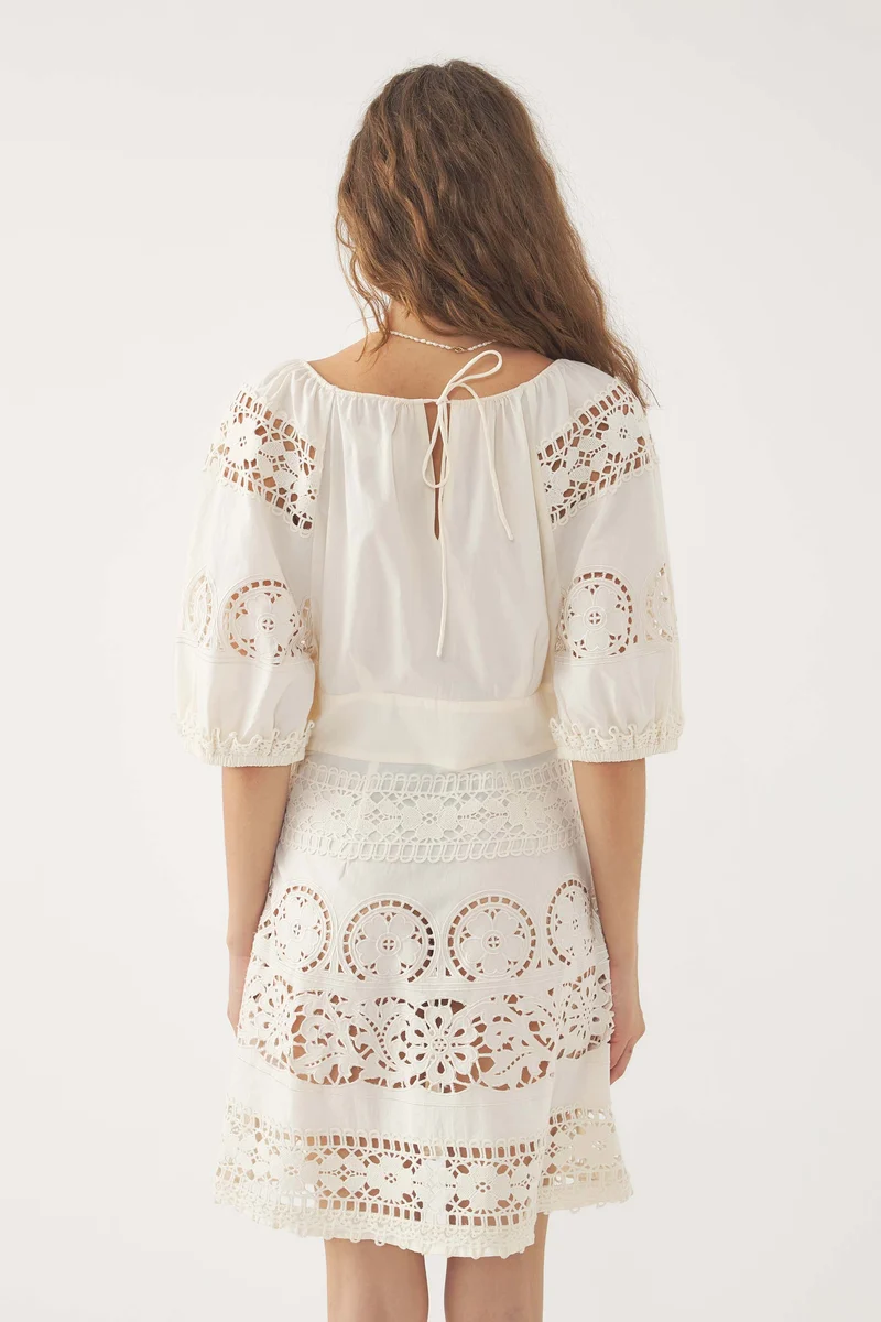 Robe brodée Mila