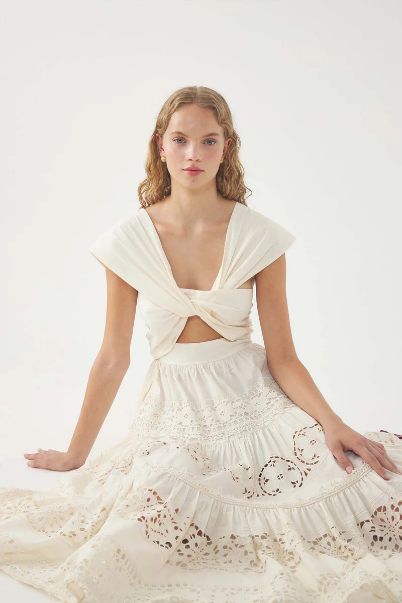 Robe cut-out brodée Mila
