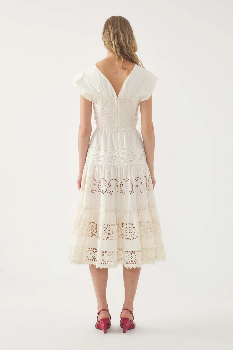 Robe cut-out brodée Mila