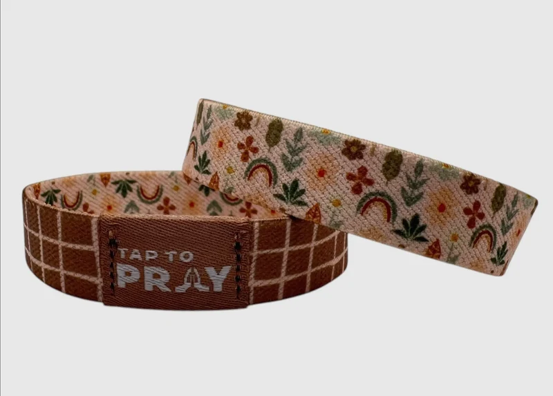 Versible Tap to Pray Wristband