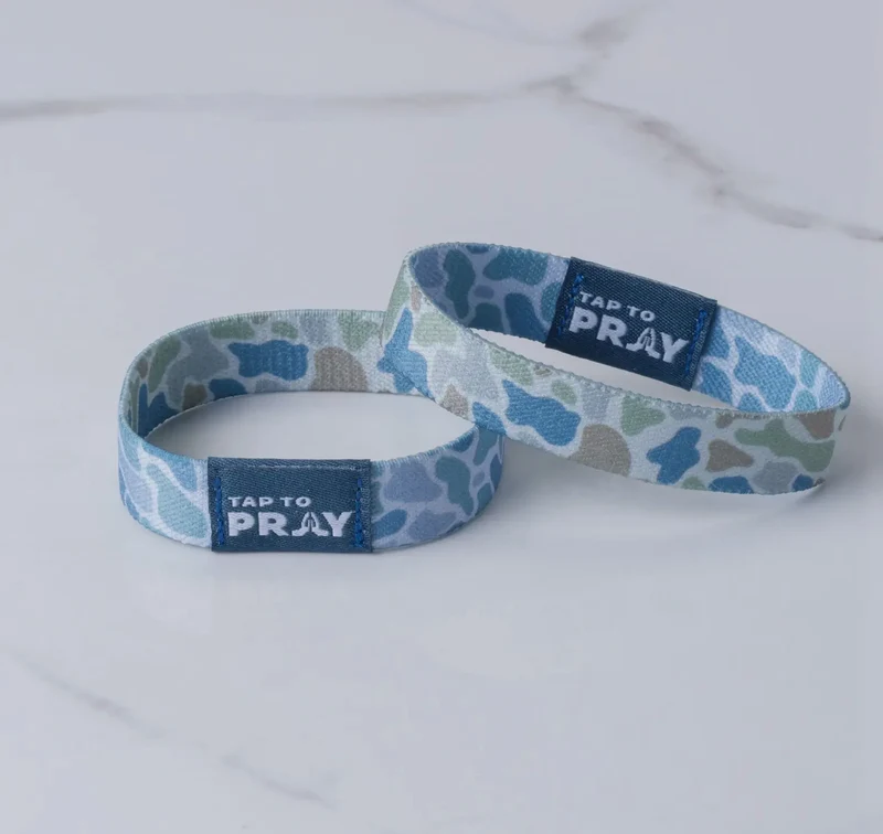 Versible Tap to Pray Wristband