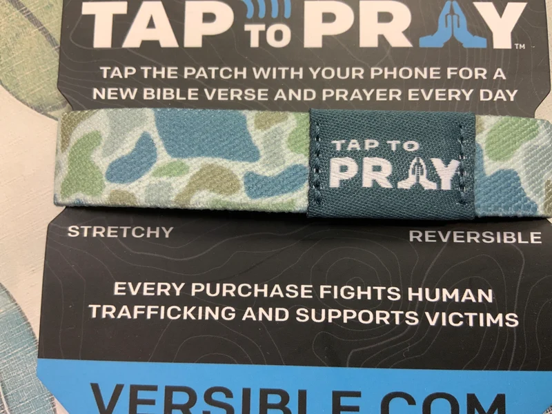 Versible Tap to Pray Wristband