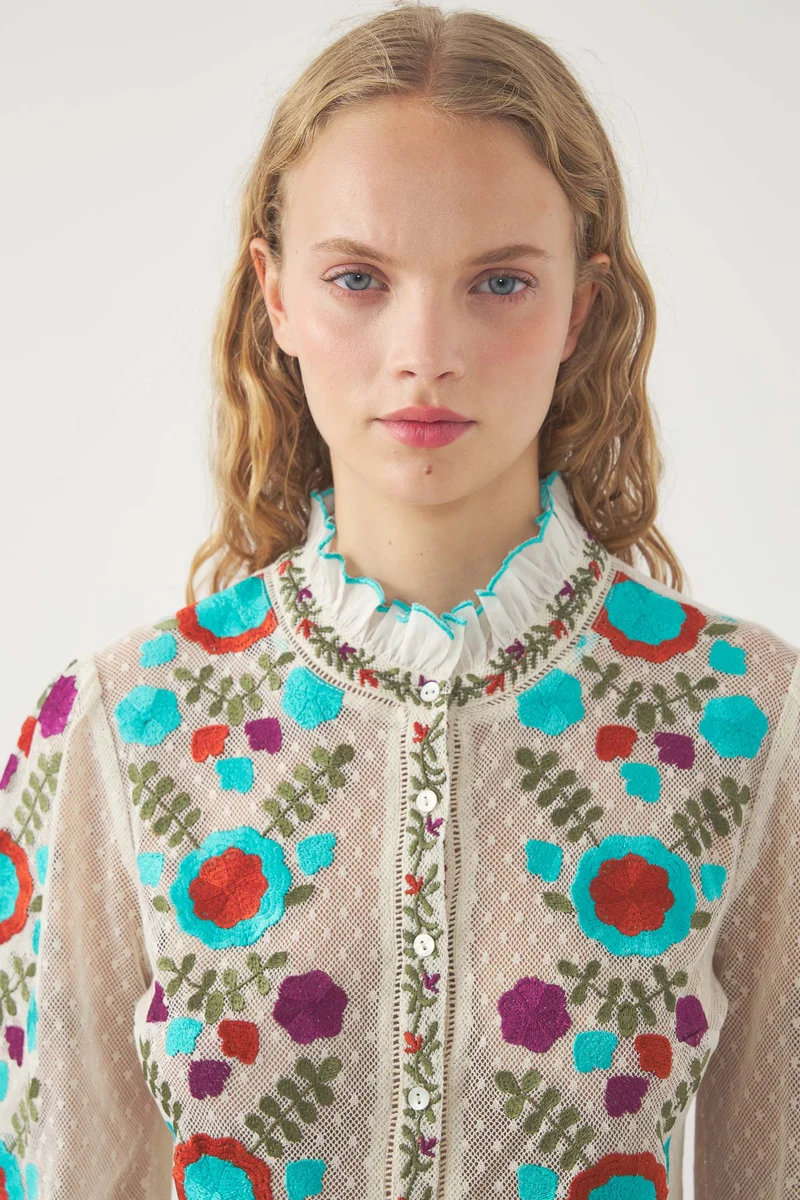 Blouse brodée Ary