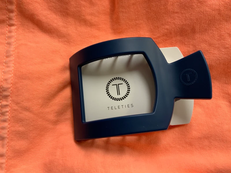 Teleties medium square flat clip
