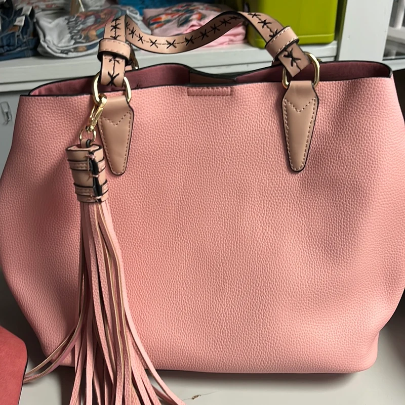 Jen & Co large tassel bag in bag J1725