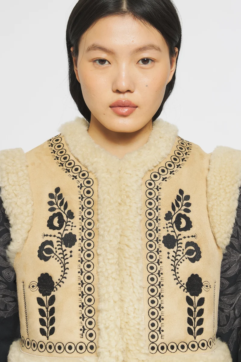 Gilet brodé et reversible Dune